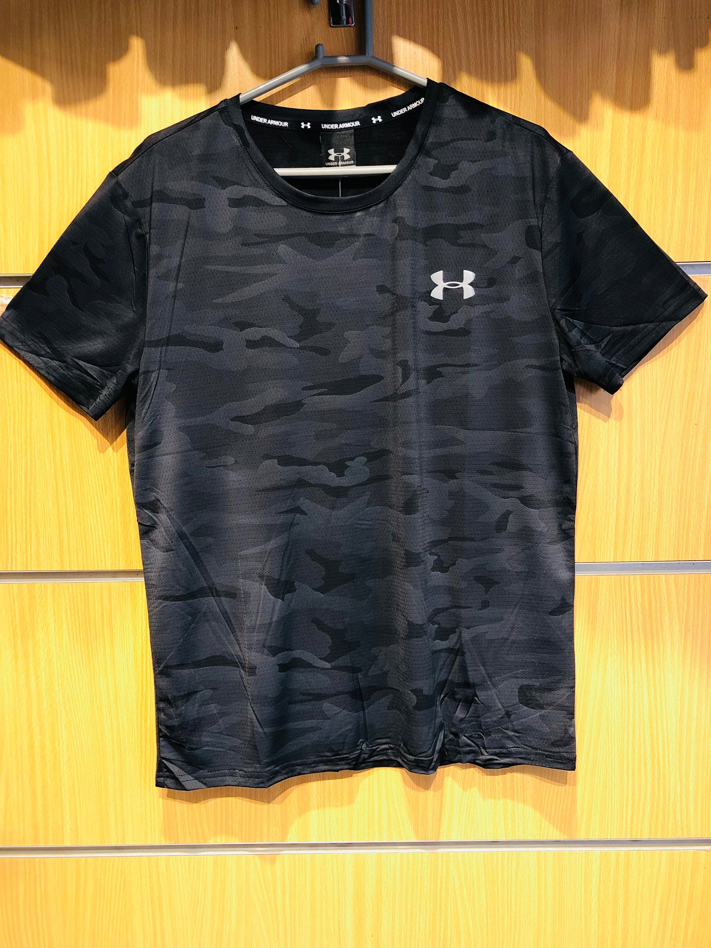 UA Men's Camo Dri-Fit T-Shirt (Black/Camo) Imported