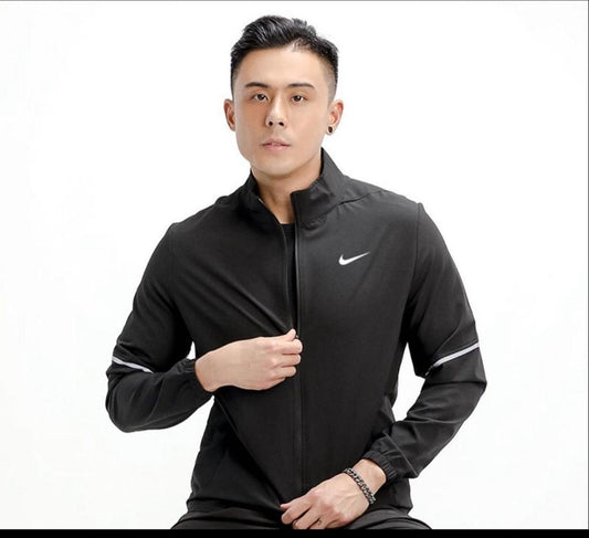 Nike Aero-Sheild Breathable Jacket - Black